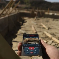 Bosch Blaze Outdoor 400' Connected Laser Distance Measurer + Camera GLM400CL
