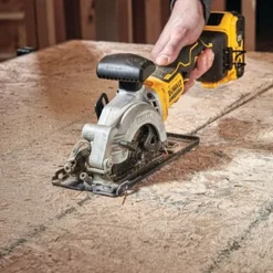 DeWalt ATOMIC 20V MAX Brushless 4-1/2