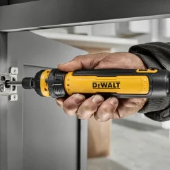 DeWalt FLEXDRIVE Screwdriver 14 Piece Cordless 2Ah USB-C internal DWHT66719