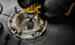 DeWalt Impact Connect Inside Pipe Cutter 1-1/3