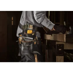 DeWalt Leather Pouch W/ Belt DWST550115