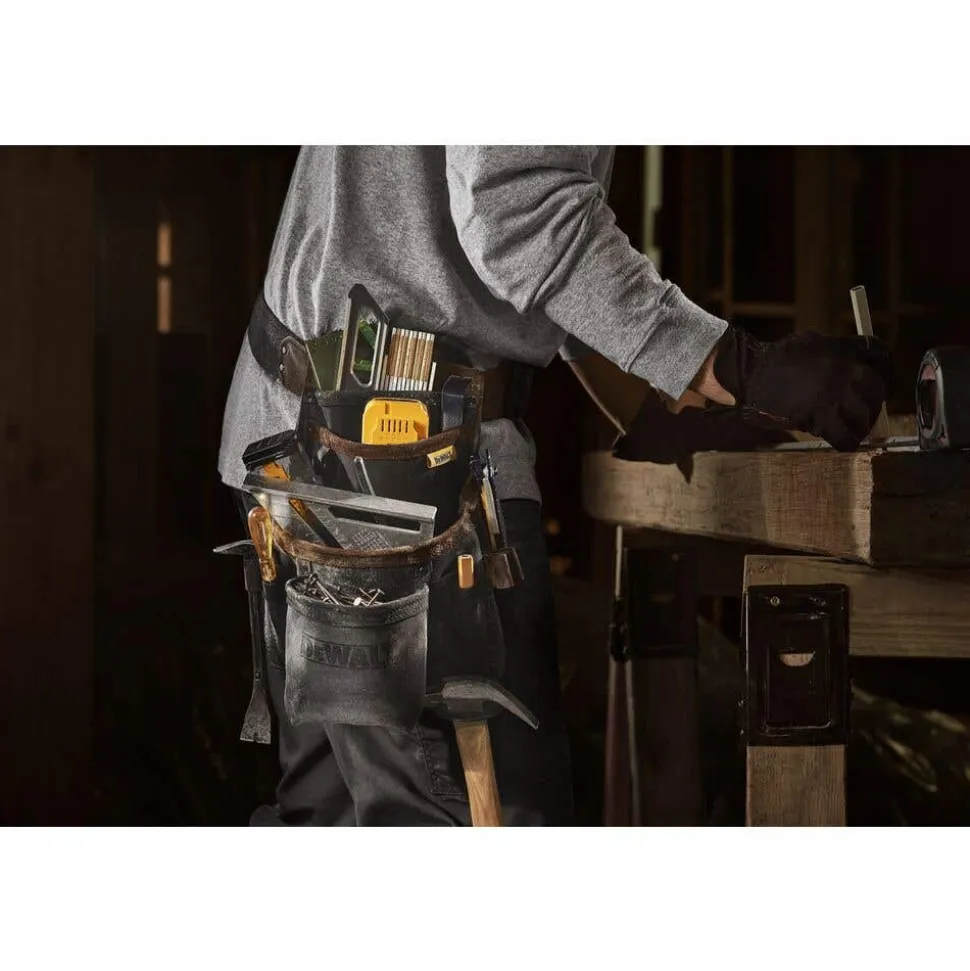 DeWalt Leather Pouch W/ Belt DWST550115