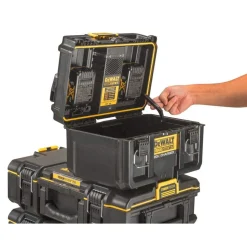 DeWalt Toughsystem 2.0 20V Max* Dual Port Charger DWST08050
