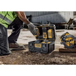 DeWalt Toughsystem 2.0 20V Max* Dual Port Charger DWST08050