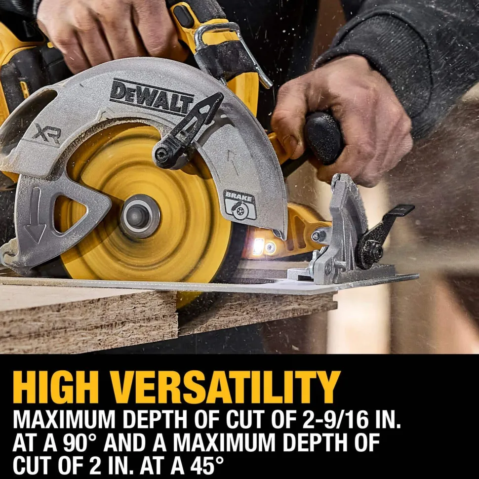 DeWalt 20V MAX Lithium-Ion 7-1/4" Cordless Circular Saw Kit with 80 Ah Battery, Charger and Kit Bag DCS590WW1
