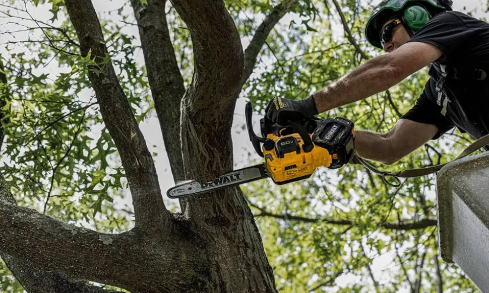 DeWalt 60V MAX 14" Top Handle Chainsaw (Tool Only) DCCS674B