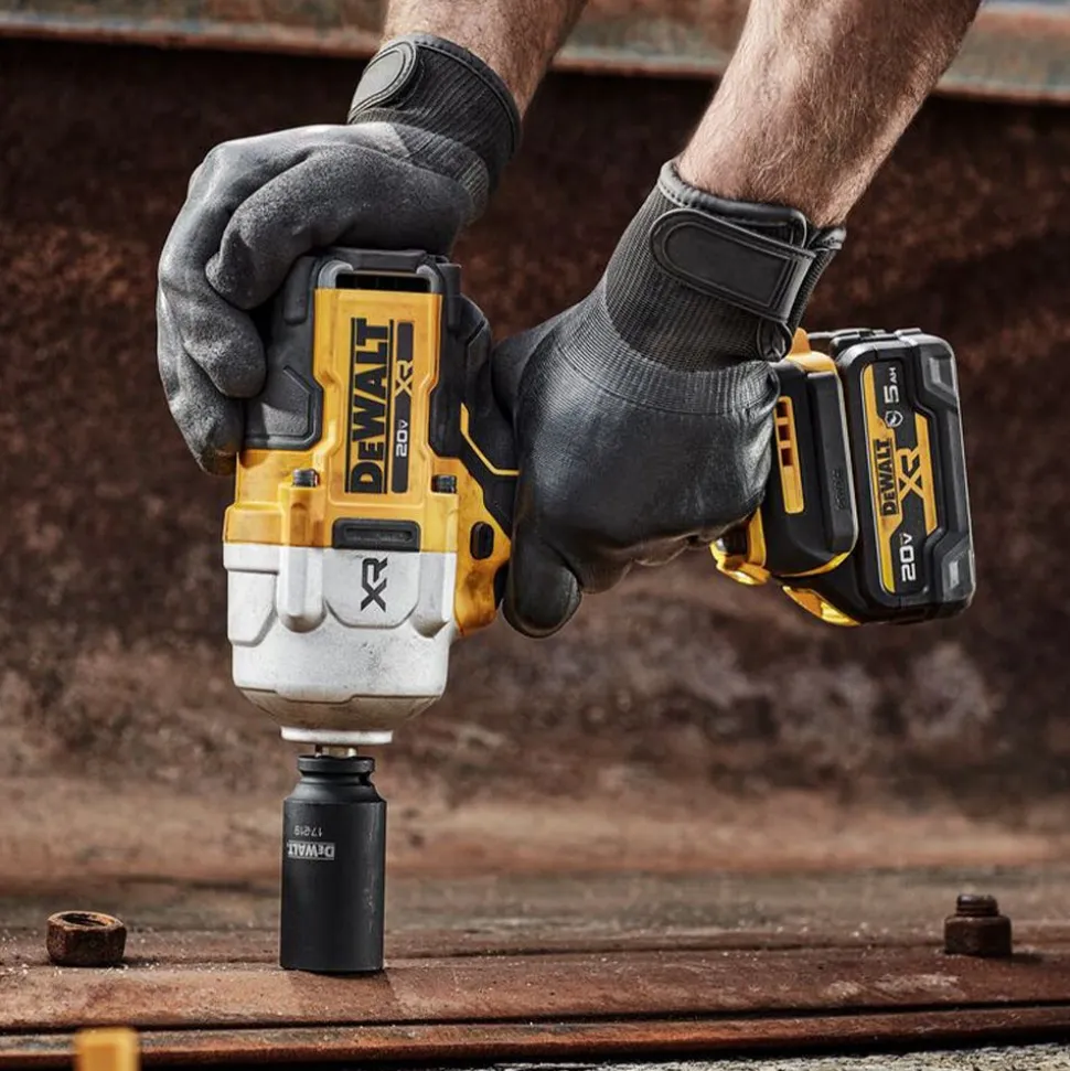 DeWalt 20V MAX XR Brushless Cordless 1/2" High Torque Impact Wrench with Hog Ring Anvil (Tool Only) DCF961B