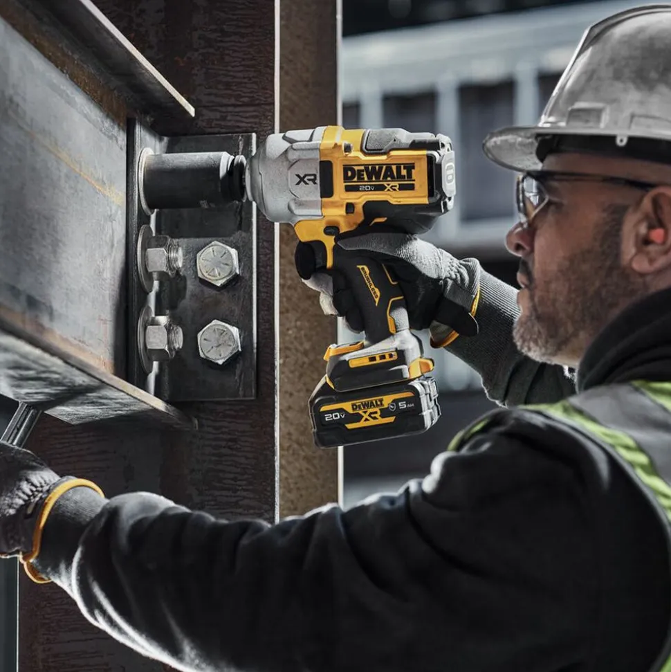 DeWalt 20V MAX XR Brushless Cordless 1/2" High Torque Impact Wrench with Hog Ring Anvil (Tool Only) DCF961B