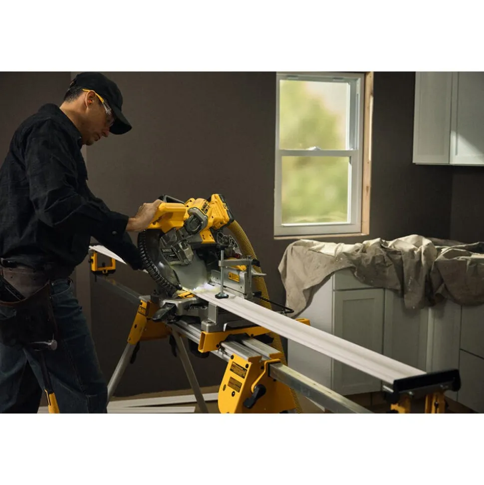 DeWalt 20V MAX XR 10" Double Bevel Fixed Miter Saw (8.0Ah) Kit DCS714WW1