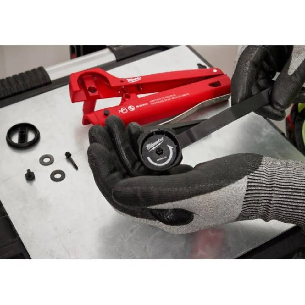 Milwaukee Armored Cable Cutter 48-22-6111