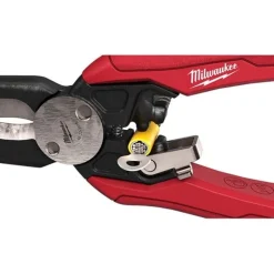 Milwaukee 7-In-1 High-Leverage Combination Pliers Wire Strippers 48-22-3078