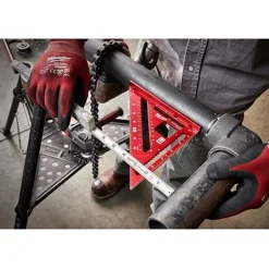 Milwaukee 7" Magnetic Rafter Square - MLSQM070