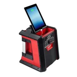 Milwaukee M18 Bluetooth Jobsite Radio with Charger 2792-20