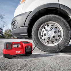 Milwaukee M18 Cordless Tire Inflator (Bare Tool) 2848-20
