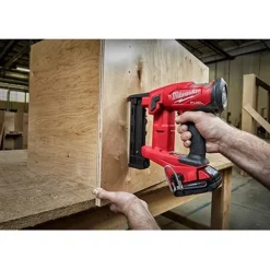 Milwaukee M18 FUEL 18GA 1/4