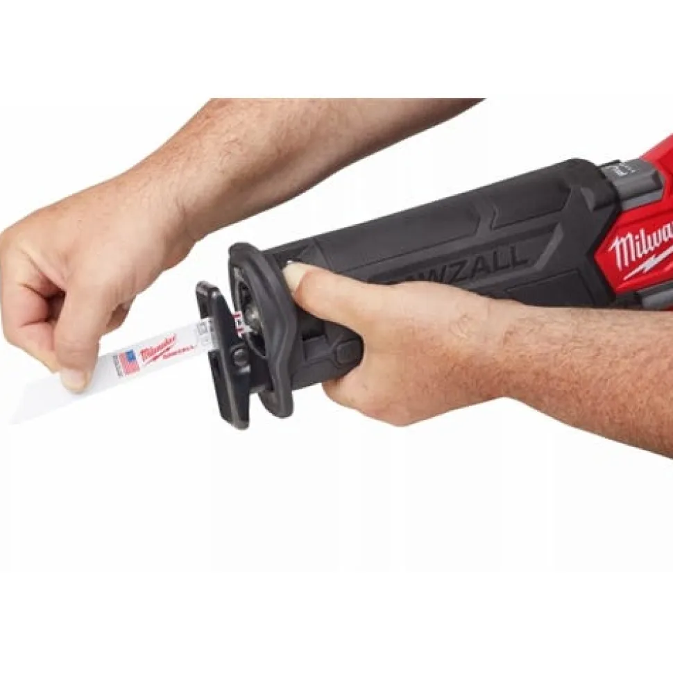 Milwaukee M18 FUEL SAWZALL Recip Saw - 1 Battery XC5.0 Kit 2821-21