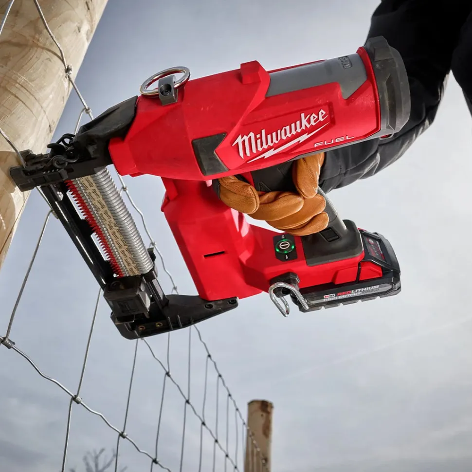 Milwaukee M18 FUEL Utility Fencing Stapler Kit 2843-22
