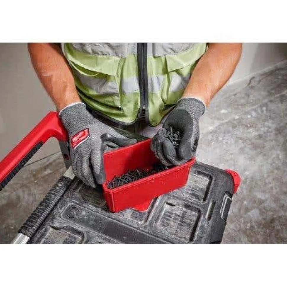 Milwaukee Tools Cut Level 2 High-Dexterity Nitrile Dipped Gloves 48-73-712