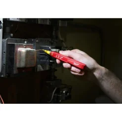 Milwaukee Tools Dual Range Voltage Detector 2208-20