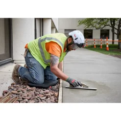 Milwaukee Tools Kneeling Pad 48-73-6100