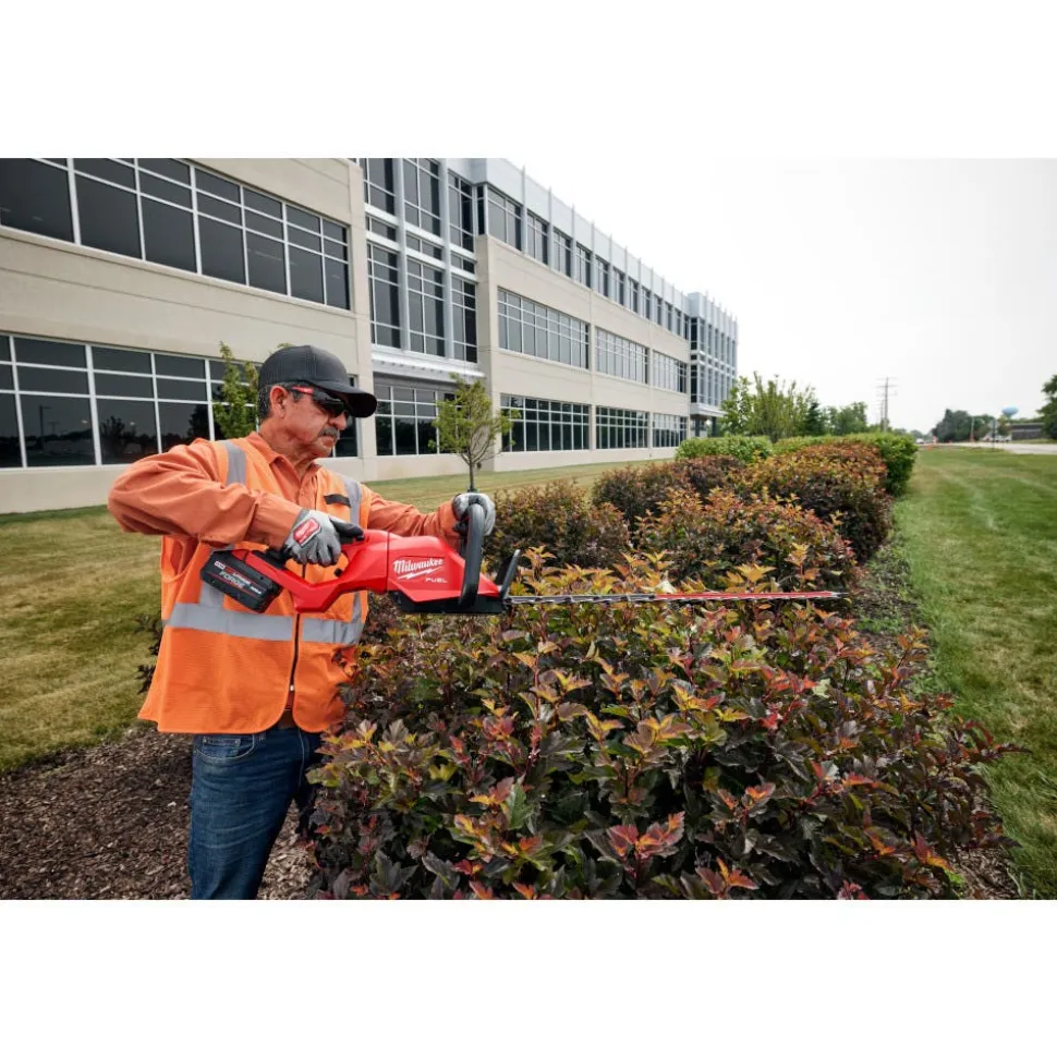Milwaukee Tools M18 FUEL 30" Hedge Trimmer 3034-20