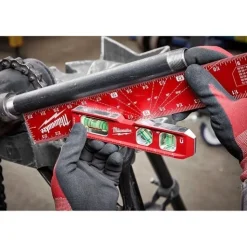 Milwaukee 16