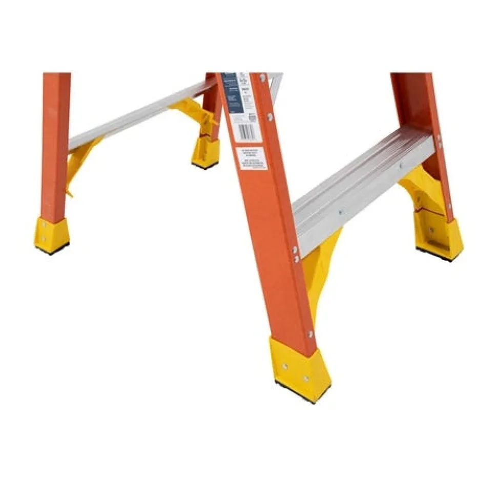 Werner 14' Fiberglass Podium Ladder 8' Platform Type IA PD6208
