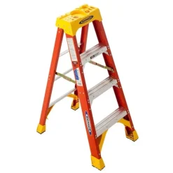 Werner 4' Type IA Fiberglass Step Ladder 6204
